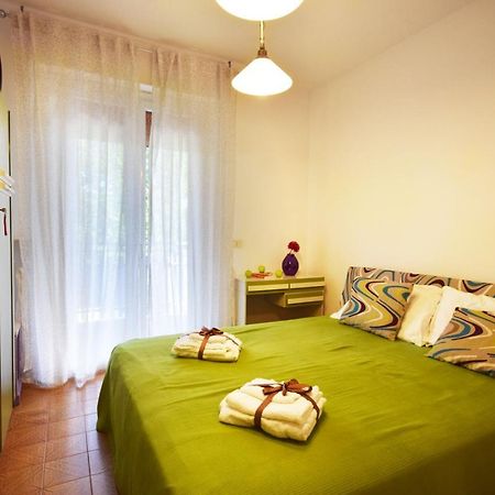 Appartamento Viale Pedonale A Due Passi Dal Mare Беллария-Иджеа-Марина Экстерьер фото